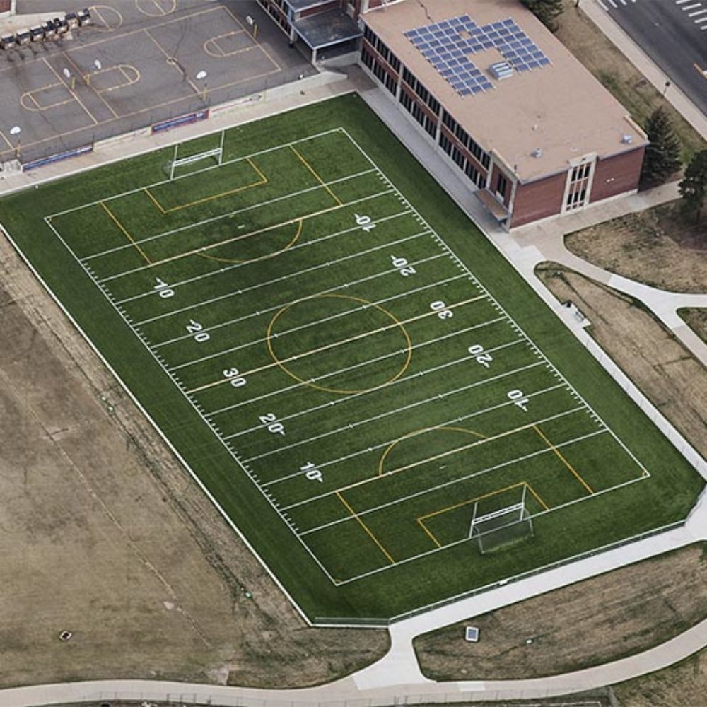 Synthetic turf for multisport fields and football fields