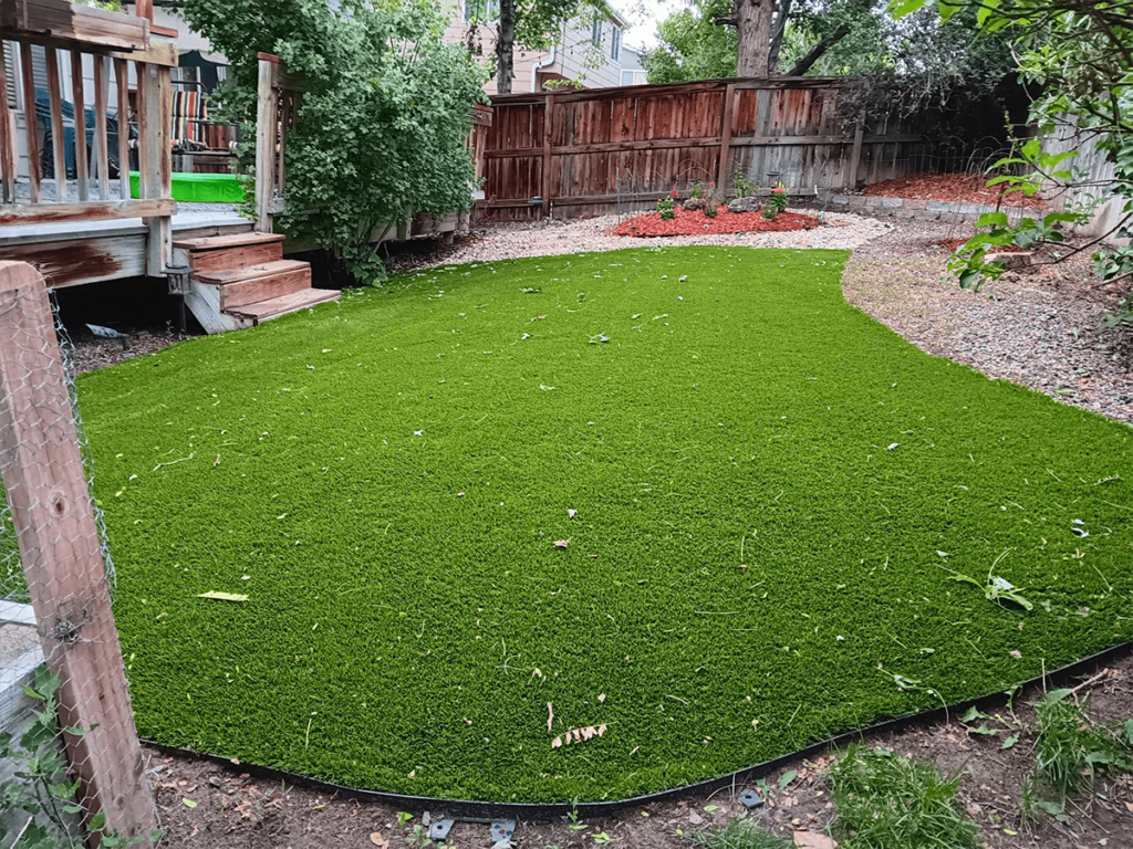 Backyard Residential Turf, Highlands Ranch, CO